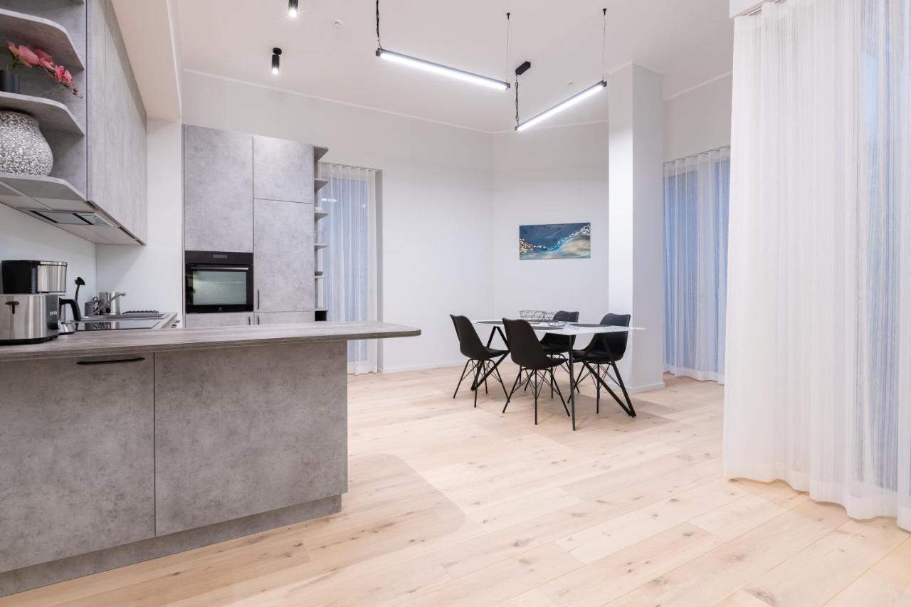 Dashaus 2 Bedroom Apartment Tallinn Luaran gambar