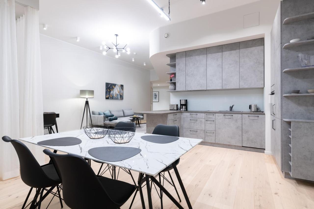 Dashaus 2 Bedroom Apartment Tallinn Luaran gambar