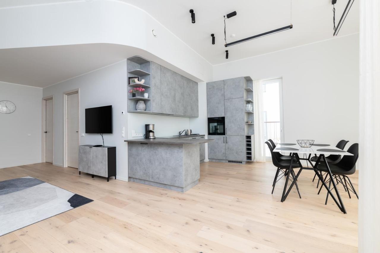 Dashaus 2 Bedroom Apartment Tallinn Luaran gambar