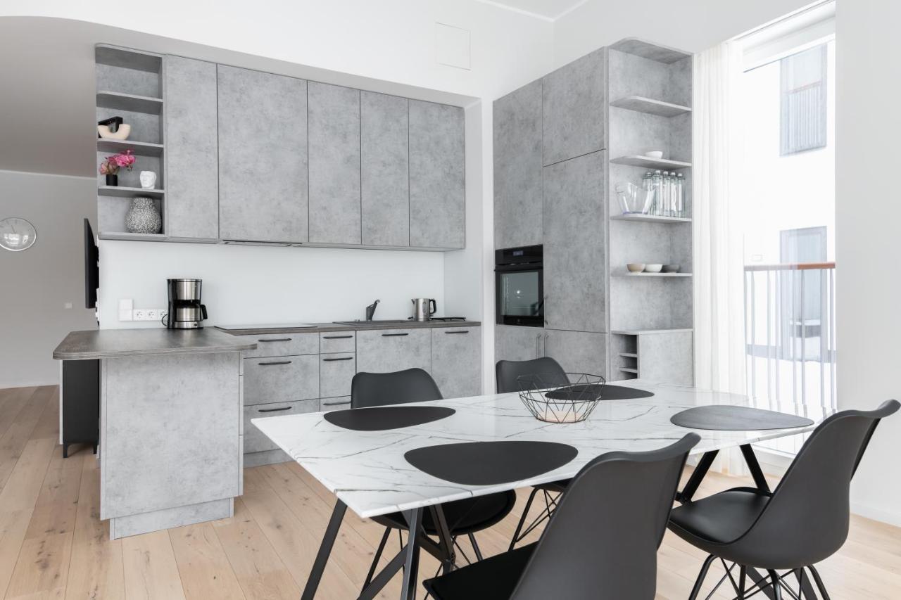 Dashaus 2 Bedroom Apartment Tallinn Luaran gambar